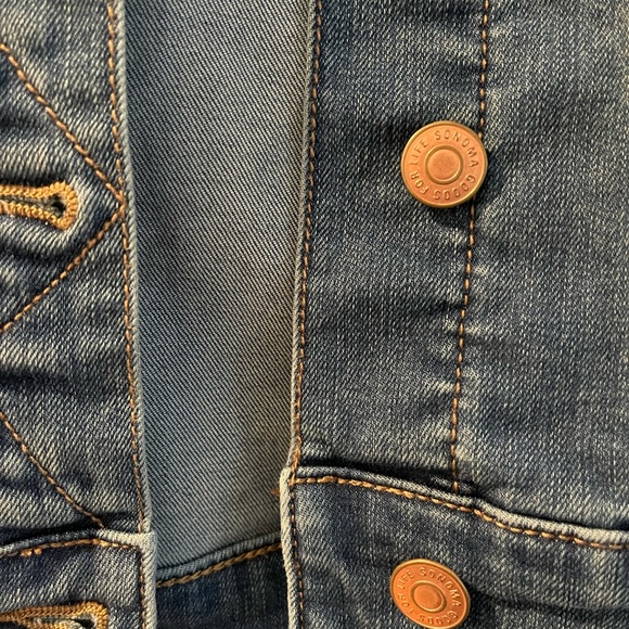 Women’s Jean Jacket - Picture 4 of 5